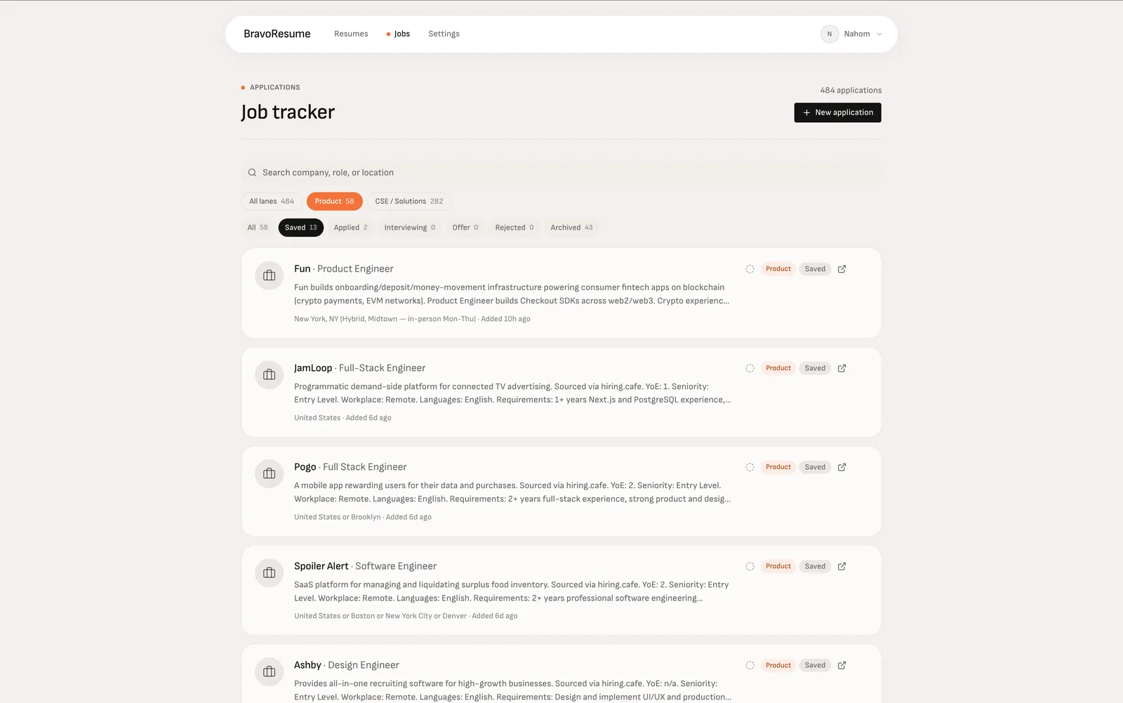 BravoResume dashboard with saved resumes and job tracker
